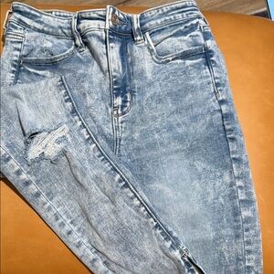 American Eagle Outfitters Light Blue Skinny Jeans